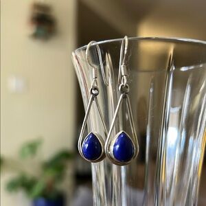 Pear shaped lapis lazuli earrings. 925 solid silver earrings